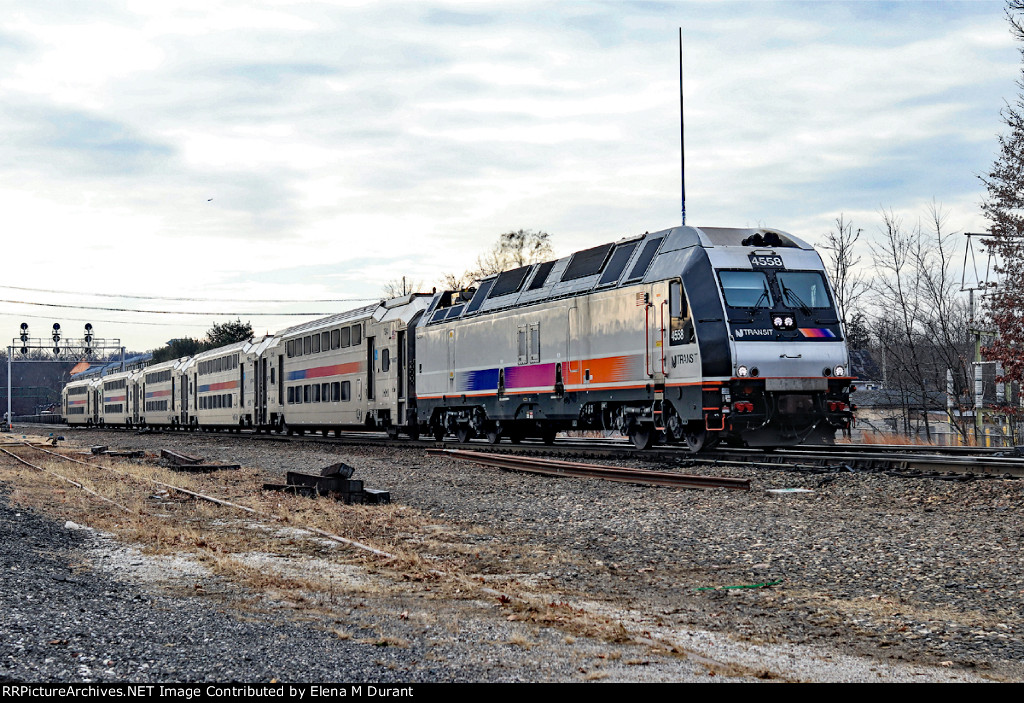 NJT 4558 on train 1207